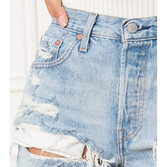 Levi's 501 High-Waisted Denim Short - Picture 2 of 5